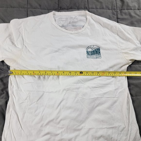 Patagonia Cosmic Peaks Mens Large White Short Sleeve T Shirt Casual Athletic - Picture 7 of 10